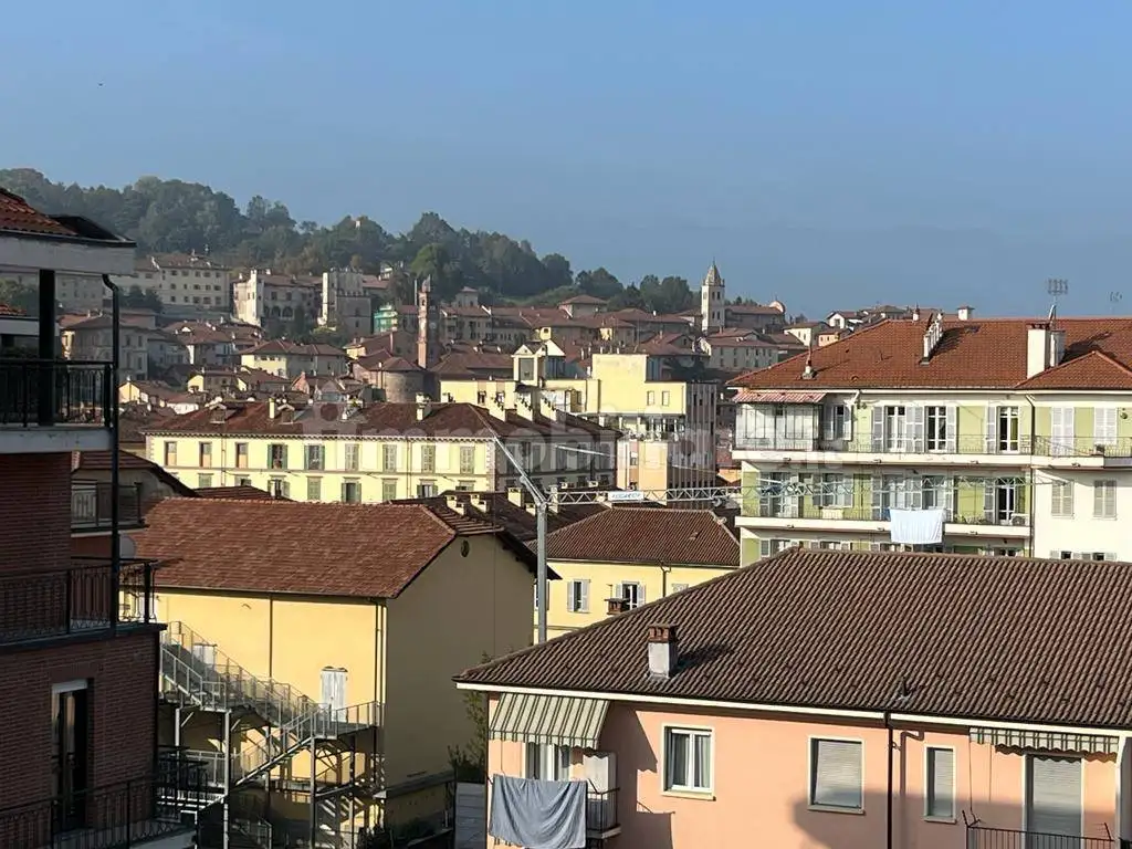 Attico via della Resistenza 4/A2, Centro, Saluzzo - foto 3
