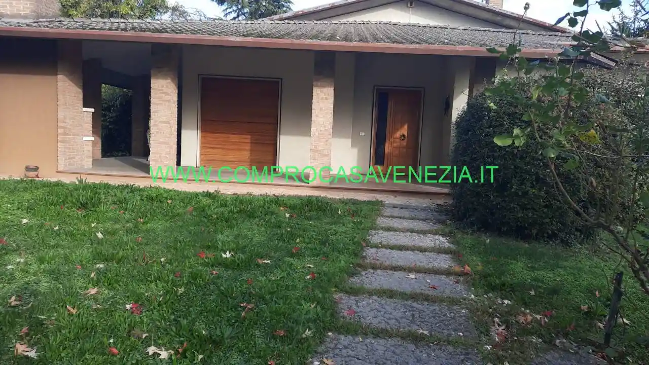 Villa in vendita a Casale sul Sile