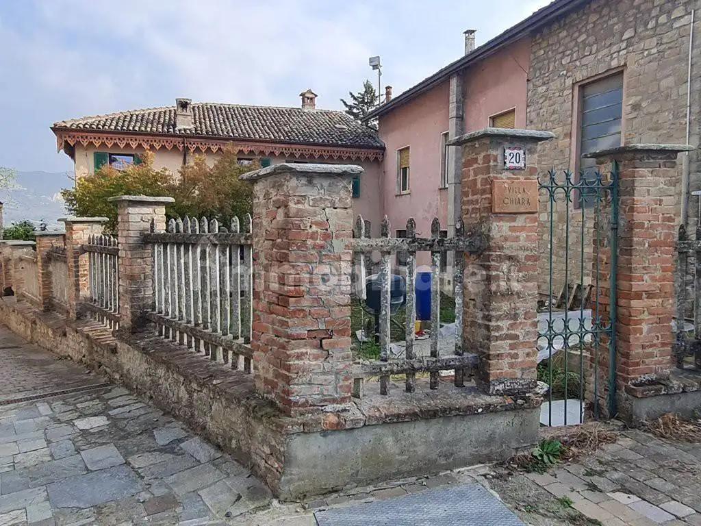 Rustico - Casale in vendita a Cecima