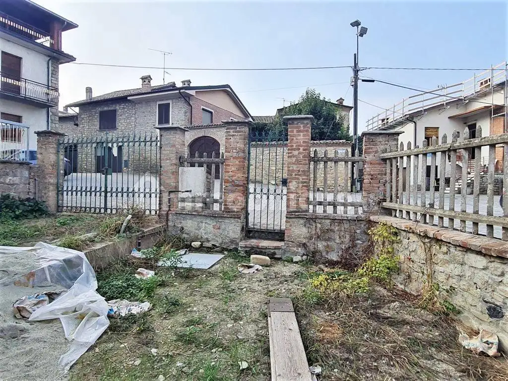 Casale via Francesco Tabacco 20, Centro, Cecima - foto 5