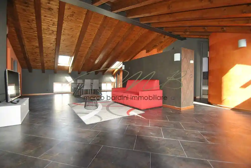 Bilocale ottimo stato, secondo piano, Centro, Fornovo di Taro - foto 2