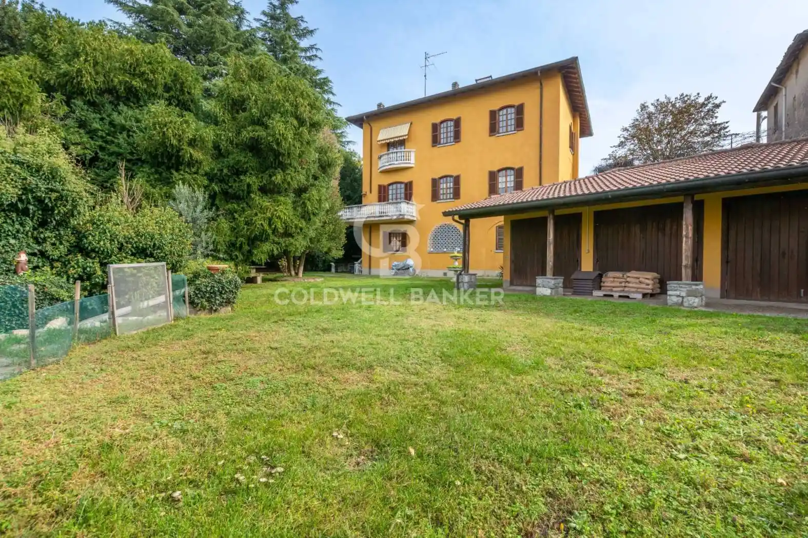 Villa unifamiliare, buono stato, 880 m², Corneno Galliano Carella Mariaga, Eupilio - foto 3