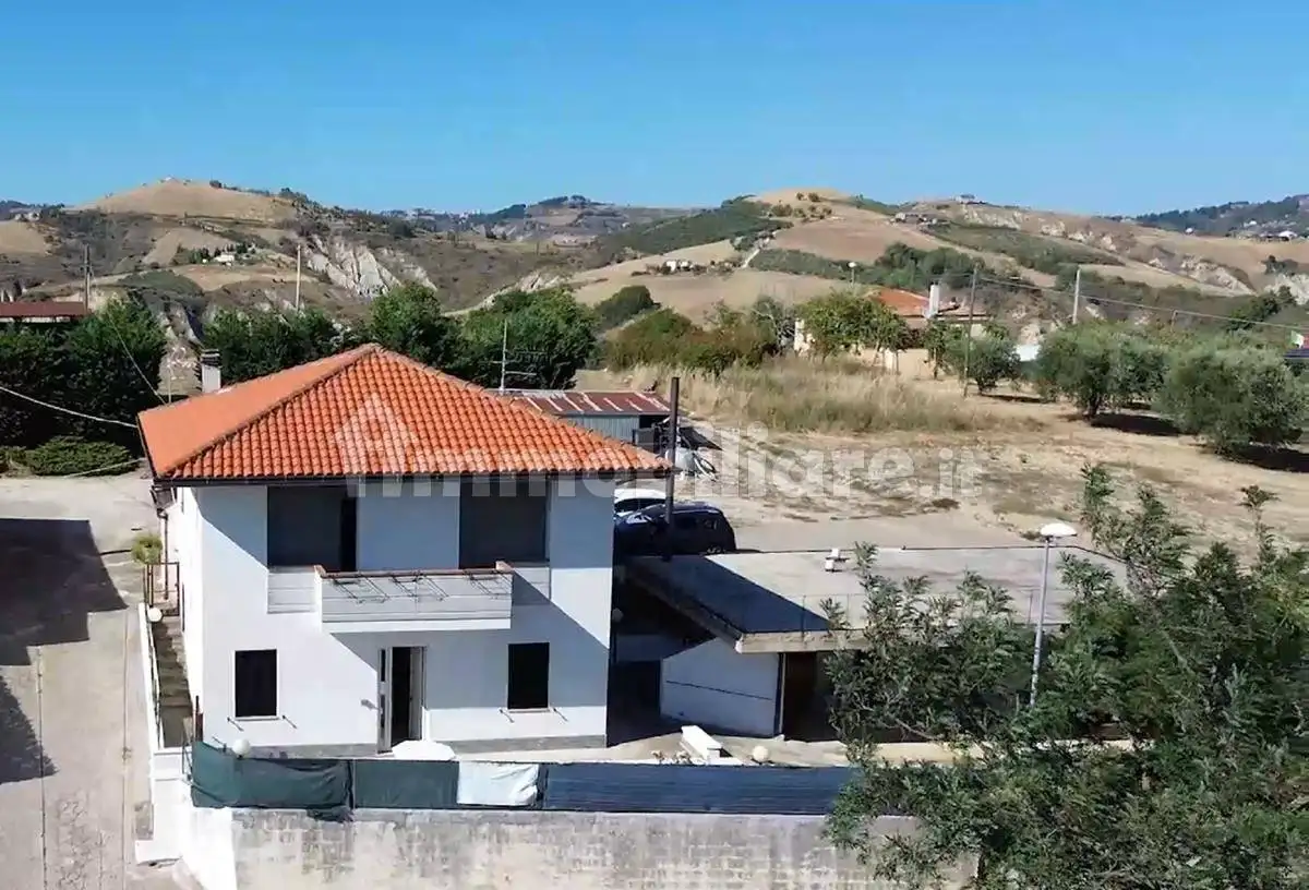 Villa unifamiliare Sp49, Elice - foto 2