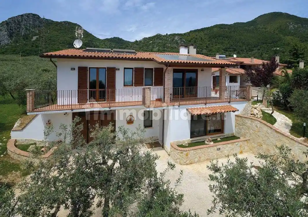 Villa in vendita a Sansepolcro