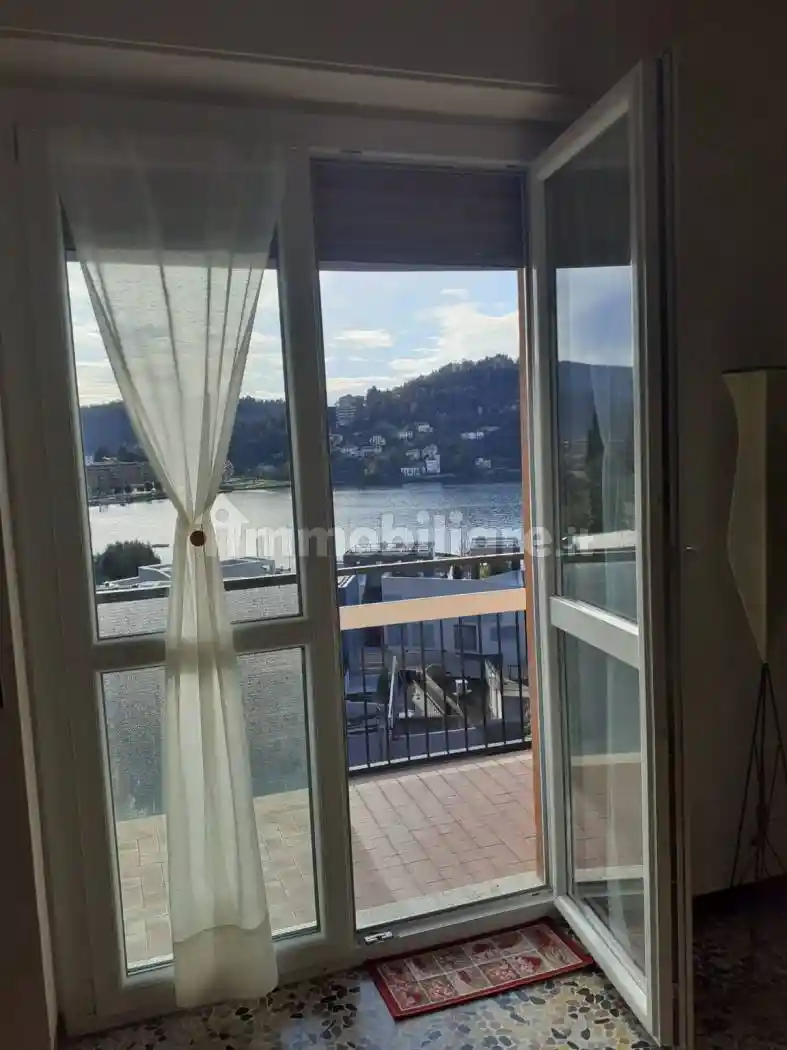 Appartamento in affitto a Laveno-Mombello