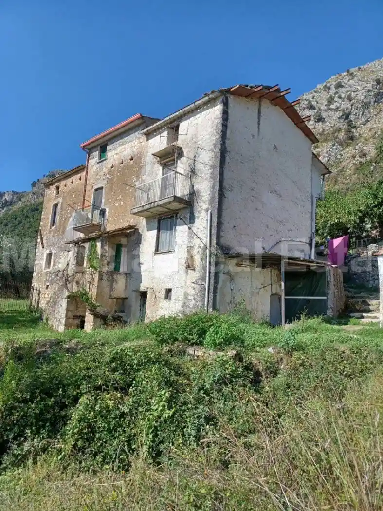 Rustico - Casale in vendita a Spigno Saturnia