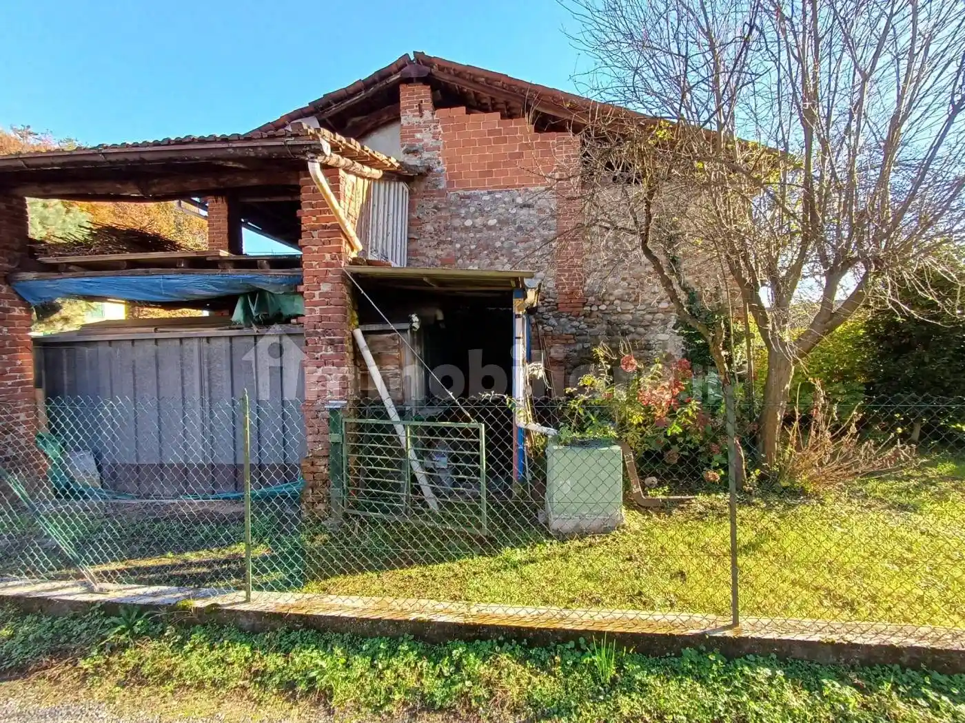 Rustico - Casale in vendita a Varallo Pombia