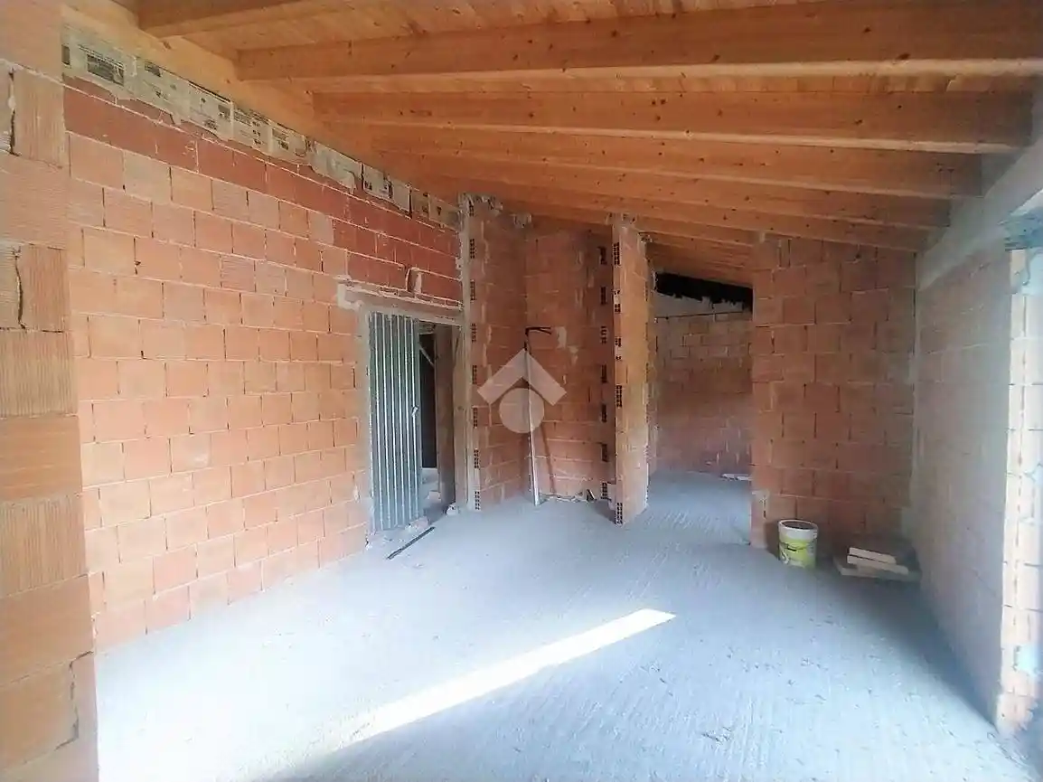 Appartamento in vendita a San Colombano Certenoli