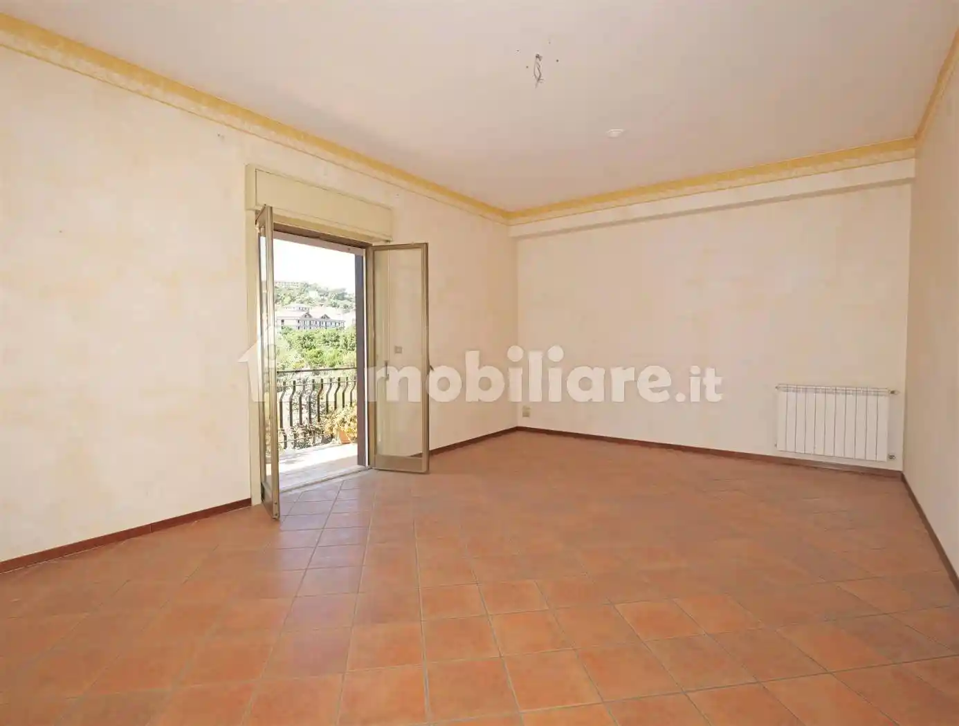 Appartamento in vendita a Aci Catena