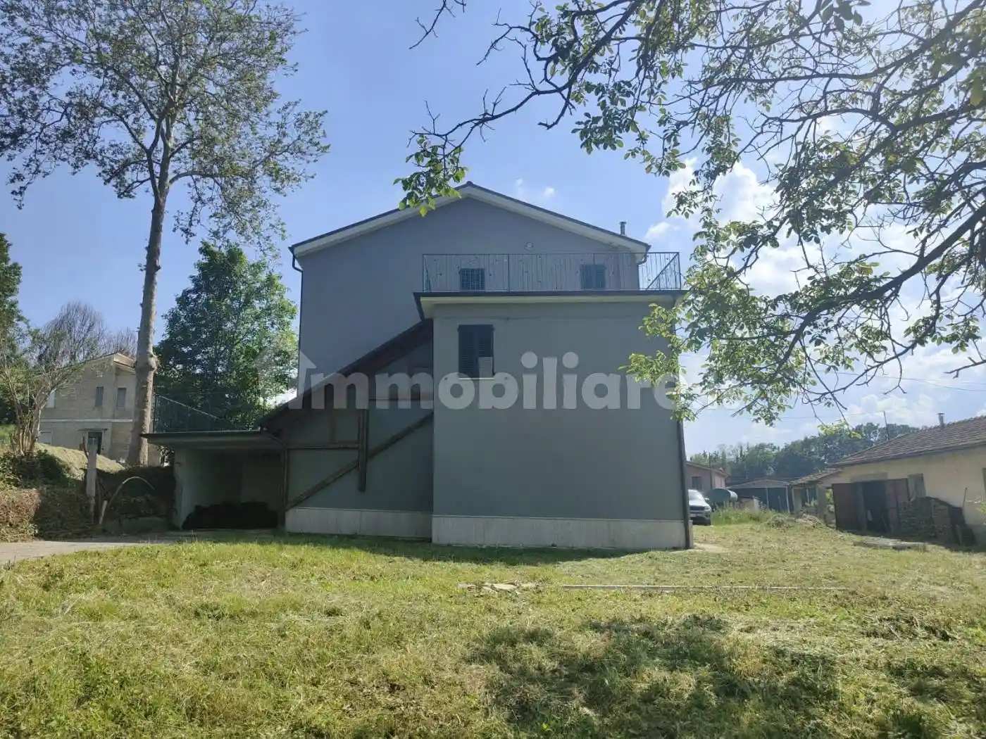 Villa in vendita a Montalto delle Marche