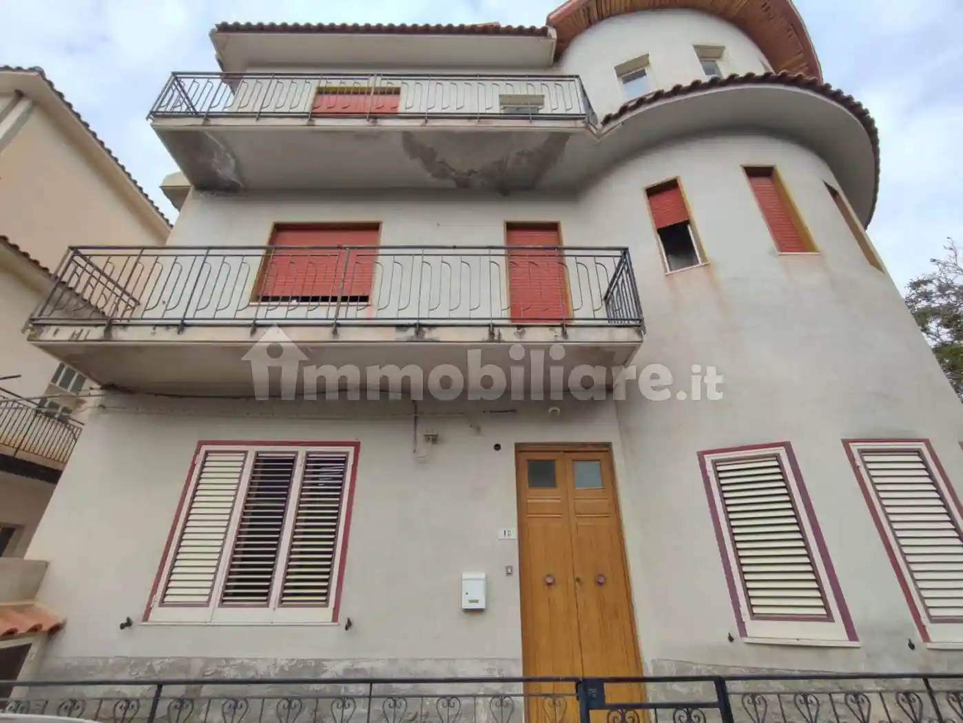 Palazzo - Edificio in vendita a Furnari