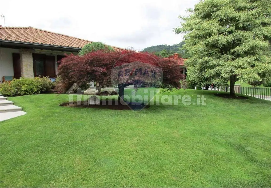 Villa unifamiliare via Iv Novembre 33, Camoneone, Capizzone - foto 2