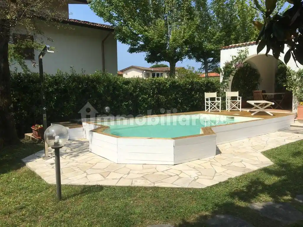Villa in vendita a Forte dei Marmi