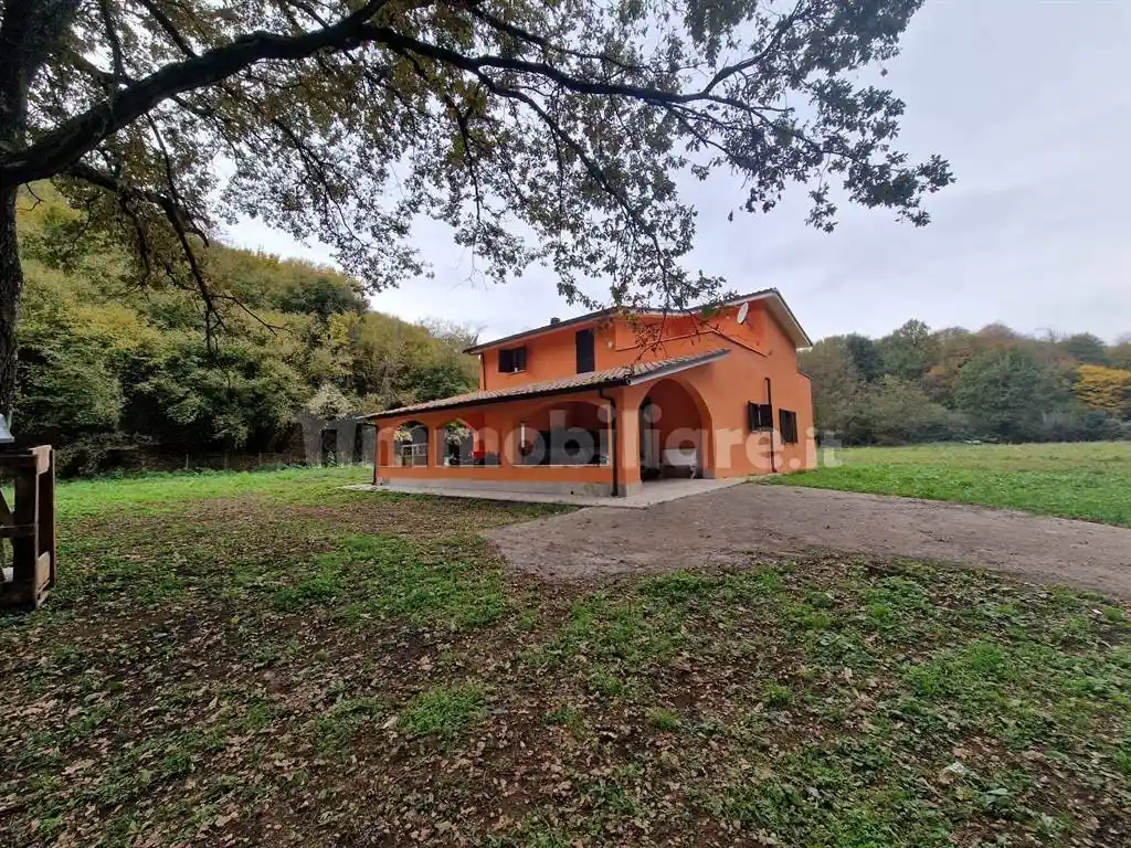 Villa in vendita a Labico