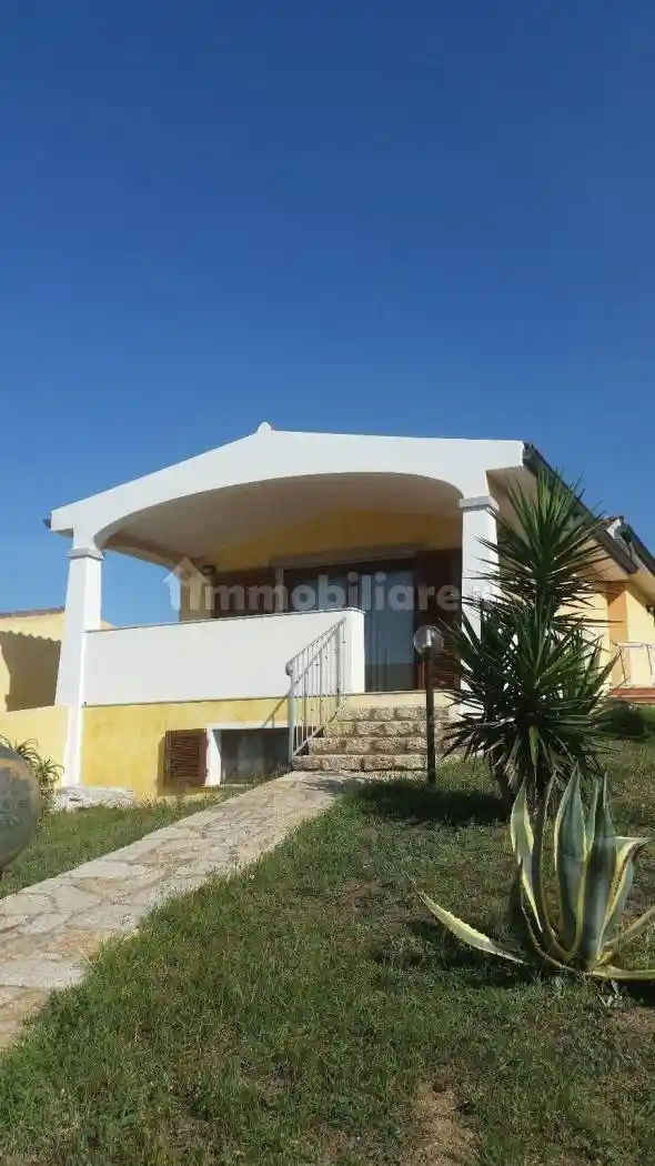 Villetta a schiera in vendita a Santa Teresa Gallura