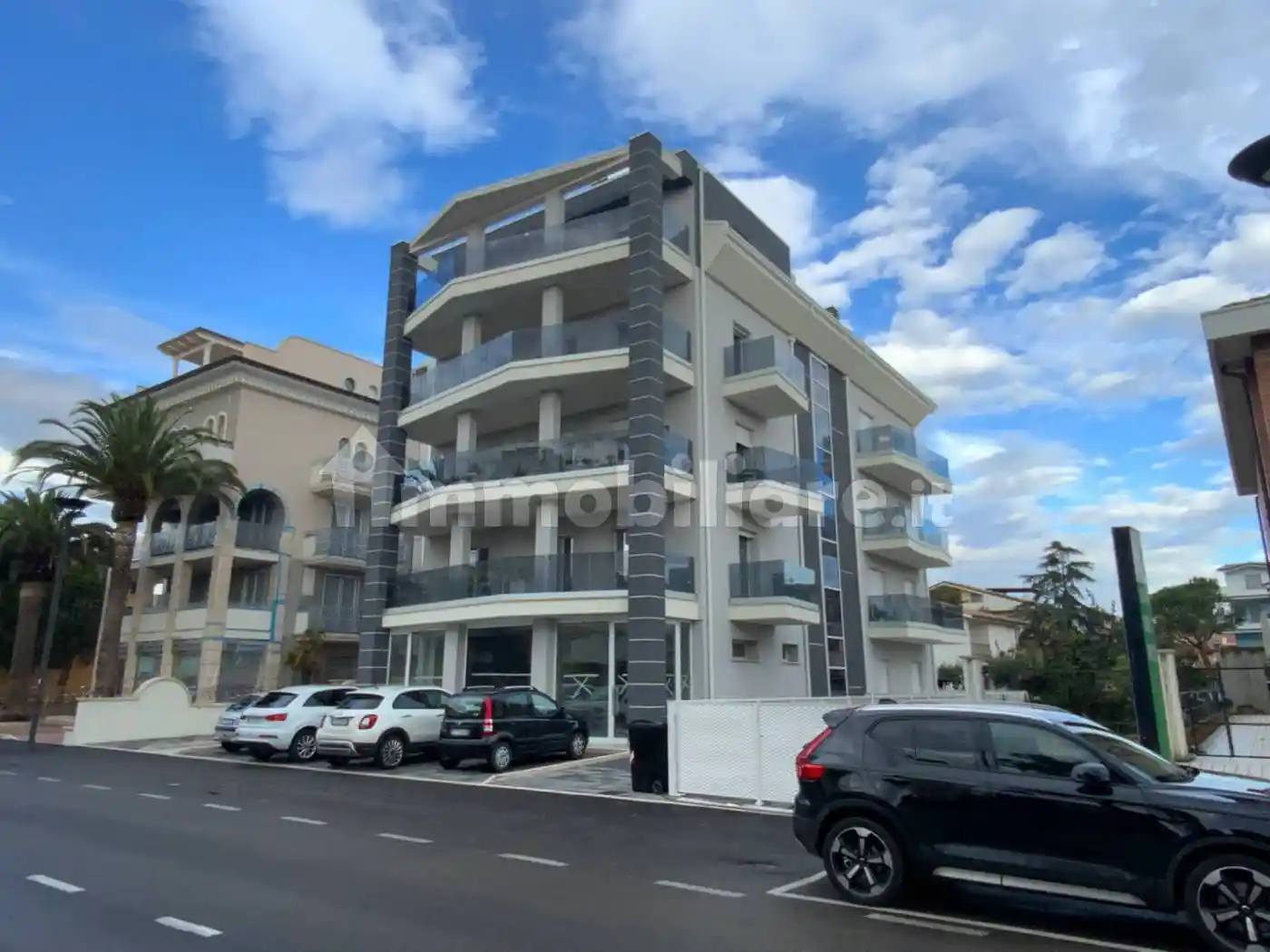 Bilocale viale Giuseppe Mazzini 77, Centro, Alba Adriatica - foto 3