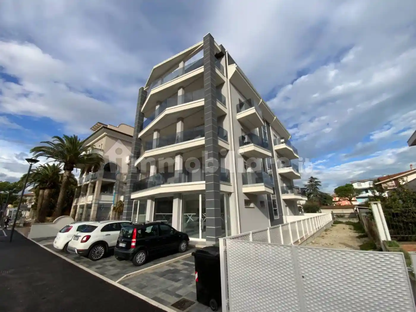 Bilocale viale Giuseppe Mazzini 77, Centro, Alba Adriatica - foto 4