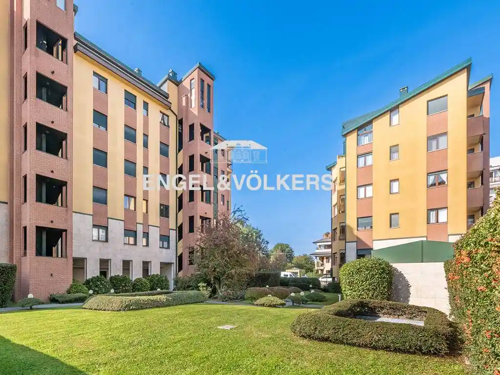 Appartamento in vendita a Monza