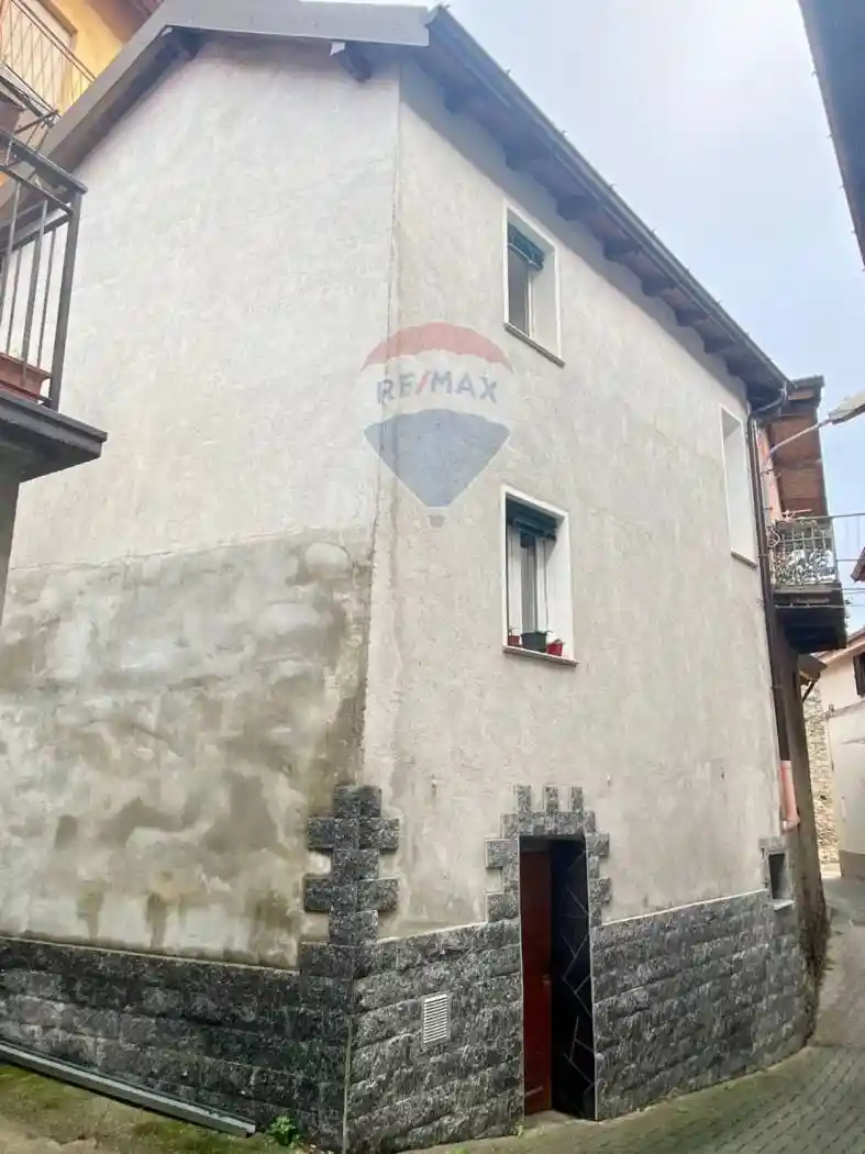 Terratetto unifamiliare 116 m², buono stato, Garzeno - foto 3