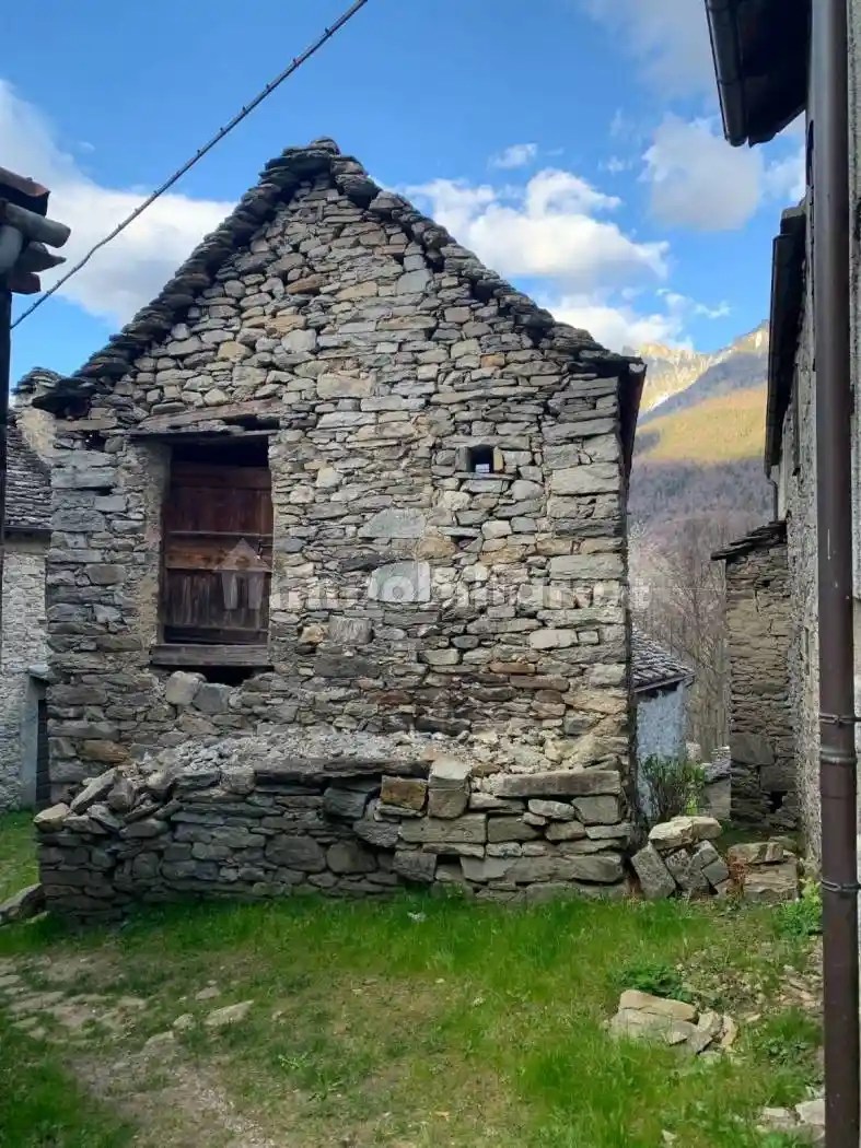 Casa indipendente in vendita a Crodo