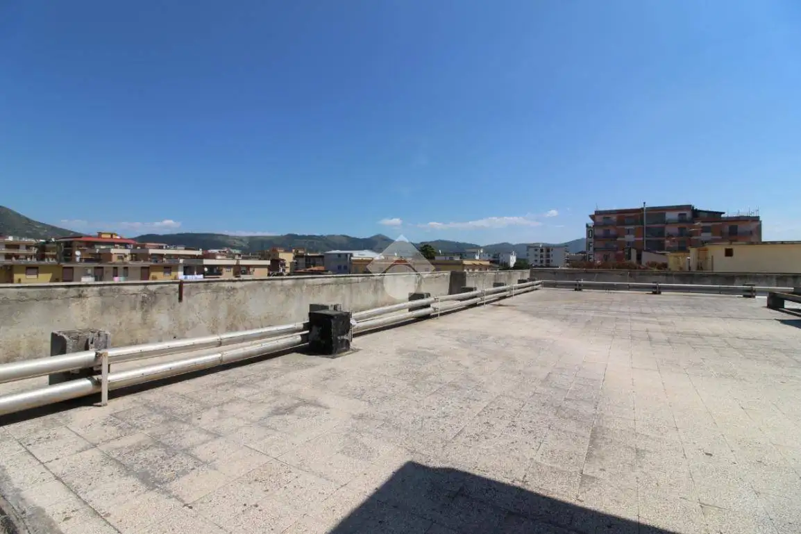 Palazzo - Edificio in vendita a Casagiove