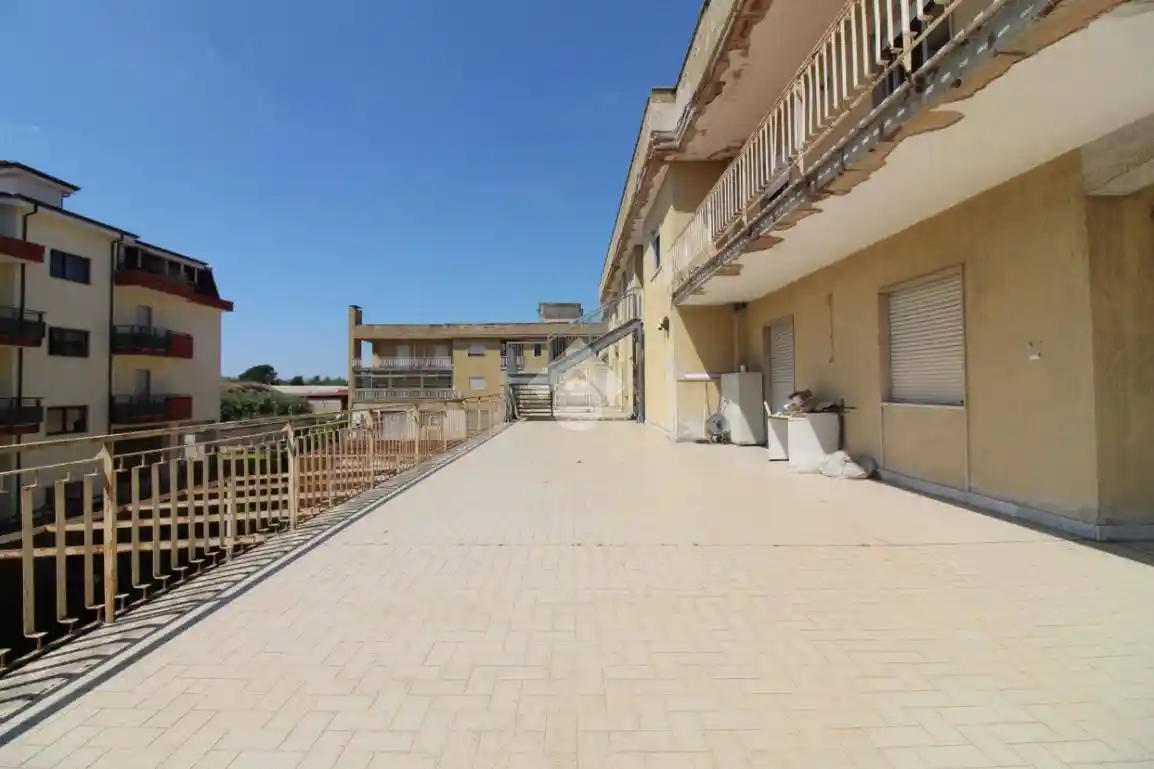 Palazzo - Edificio - foto 2