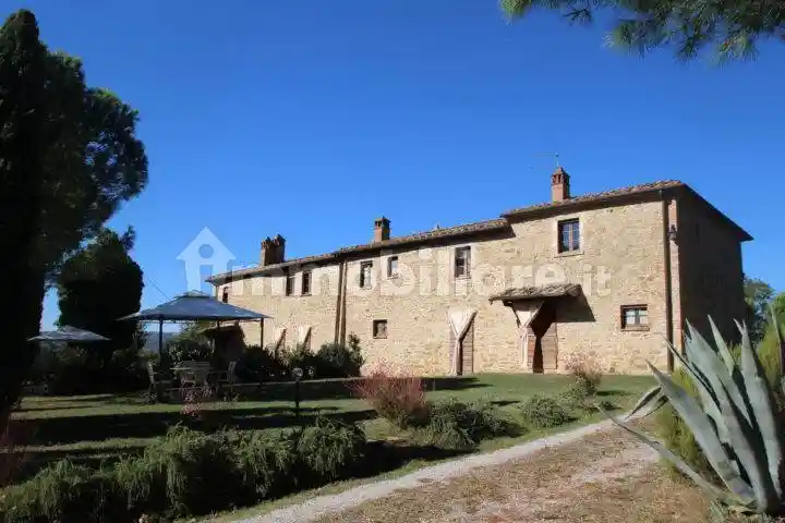Rustico - Casale in vendita a Lucignano