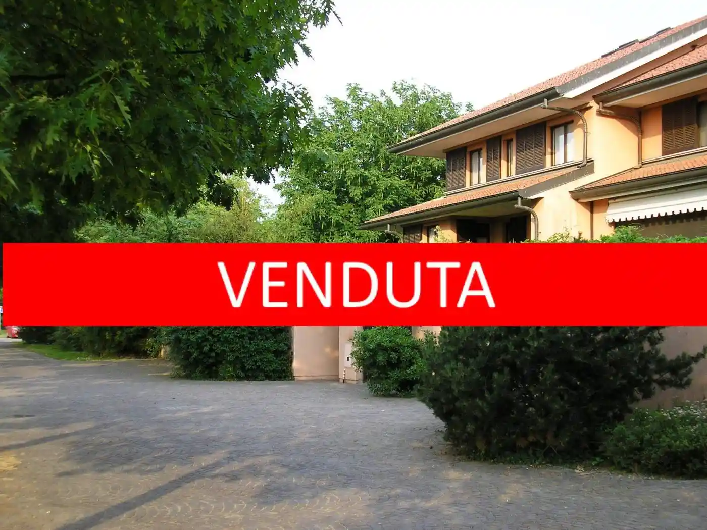 Villa in vendita a Cusago