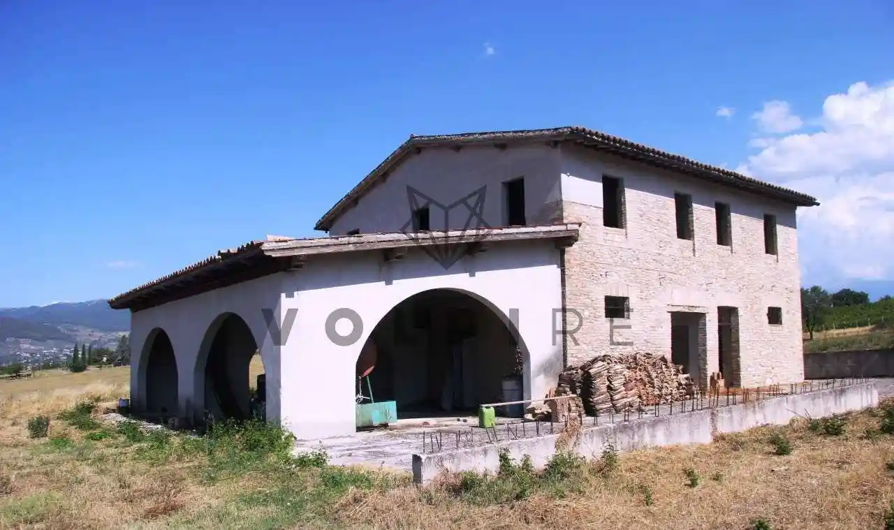 Rustico - Casale in vendita a Montefalco