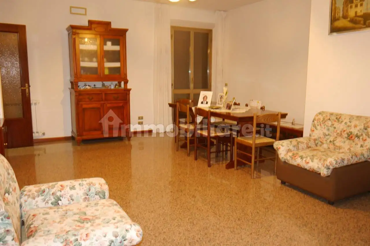 Casa indipendente in vendita a Barbara