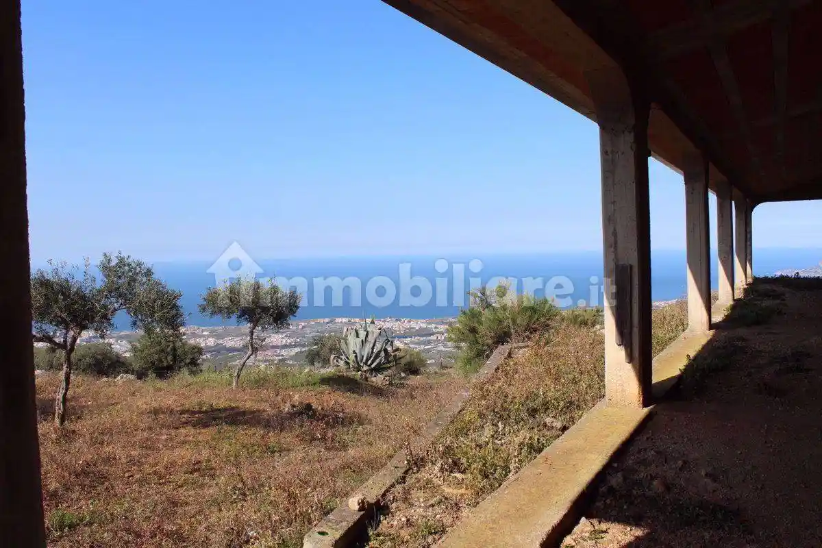 Villa in vendita a Belmonte Mezzagno