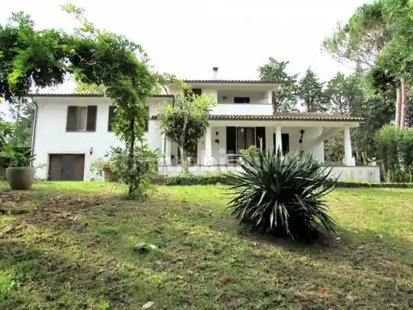 Villa in vendita a Fauglia