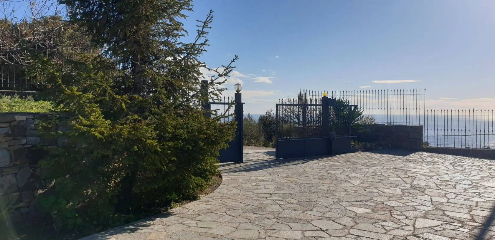Villa unifamiliare via Cornice dei Due Golfi 200, Montenero, Bordighera