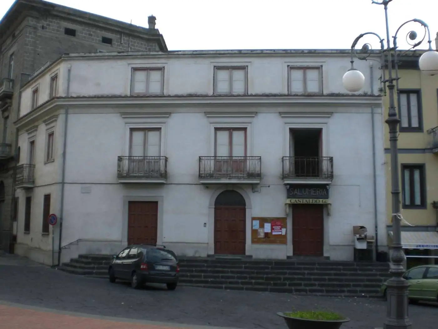 Palazzo - Edificio in vendita a Lauro