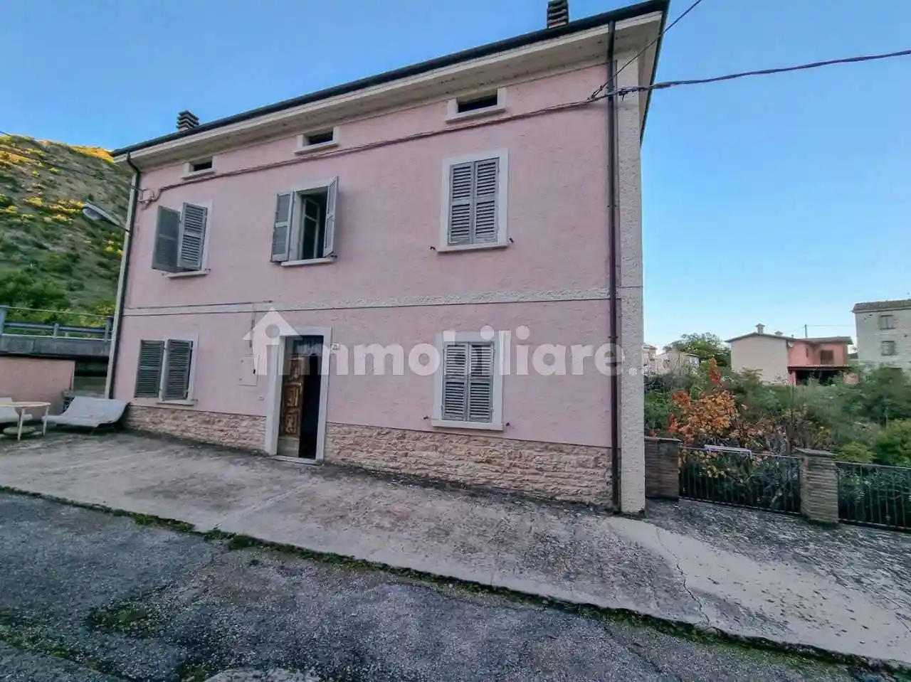 Casa indipendente in vendita a Cagli