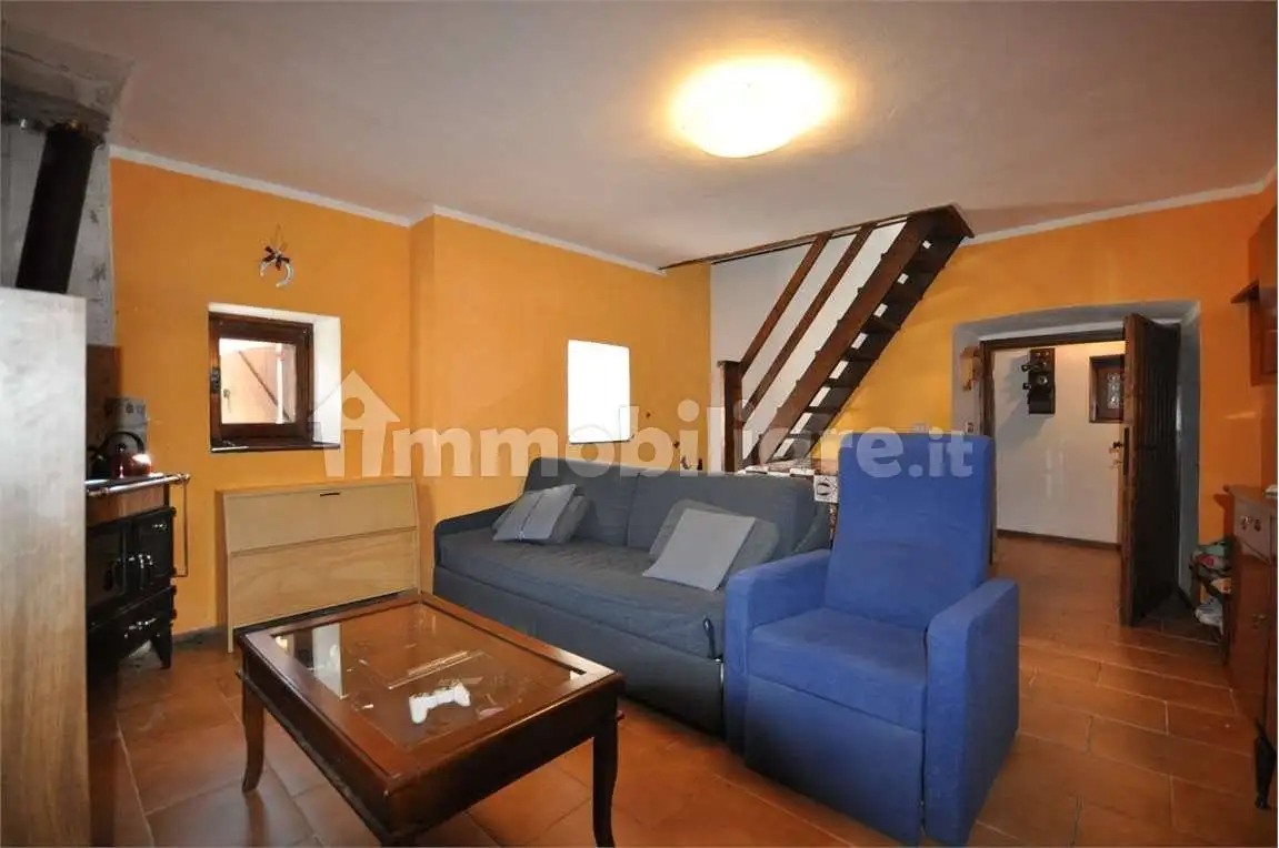 Appartamento in vendita a Borgomezzavalle