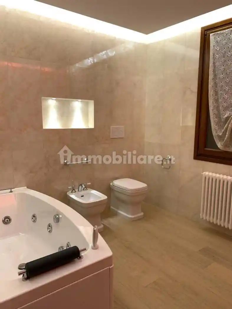 Villa unifamiliare, ottimo stato, 220 m², Laghetto, Vicenza - foto 4
