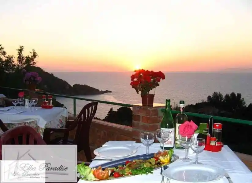 Palazzo - Edificio in vendita a Marciana