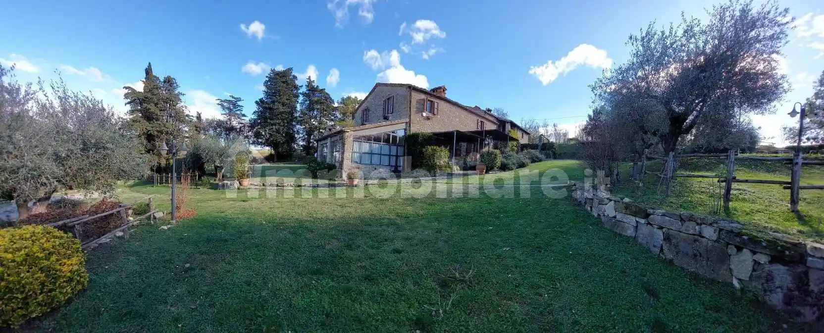 Rustico - Casale in vendita a Passignano sul Trasimeno