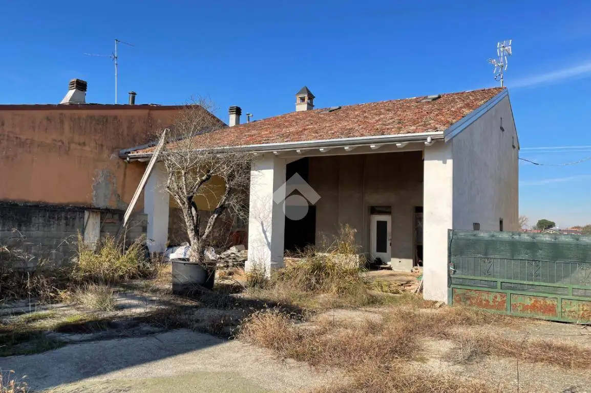 Casa indipendente in vendita a Capergnanica