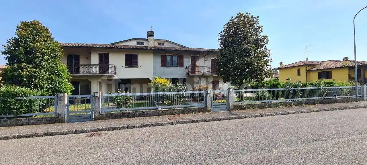 Villa in vendita a Pandino