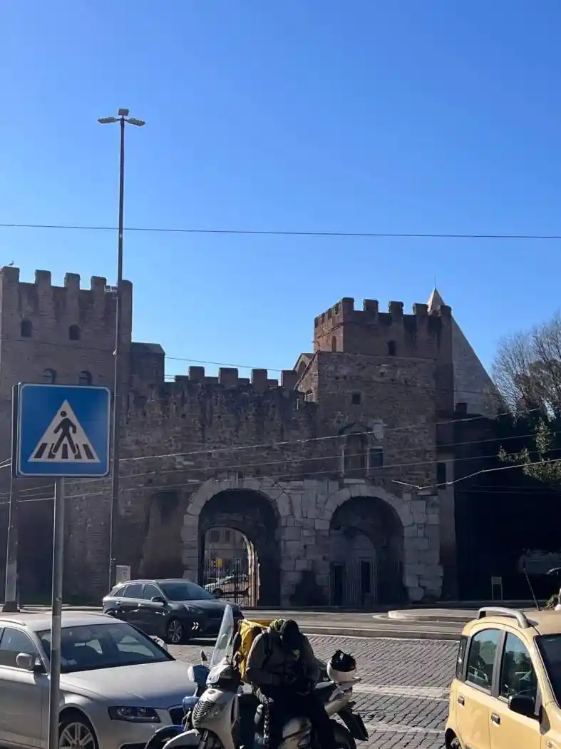 Trilocale ottimo stato, primo piano, Aventino, Roma - foto 2