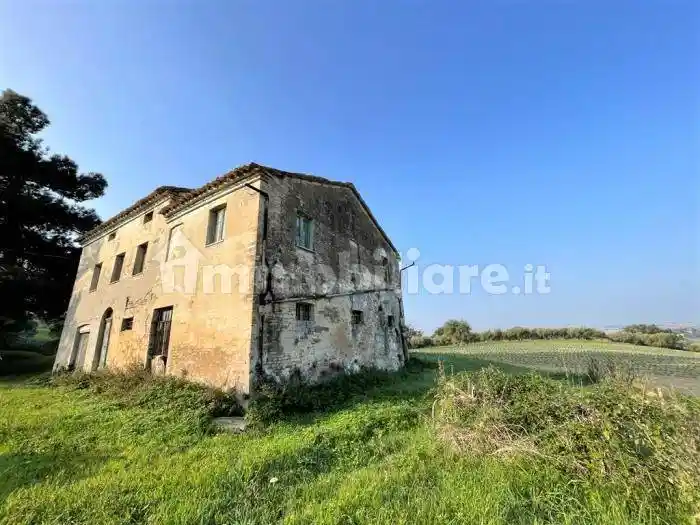 Rustico - Casale in vendita a Ostra