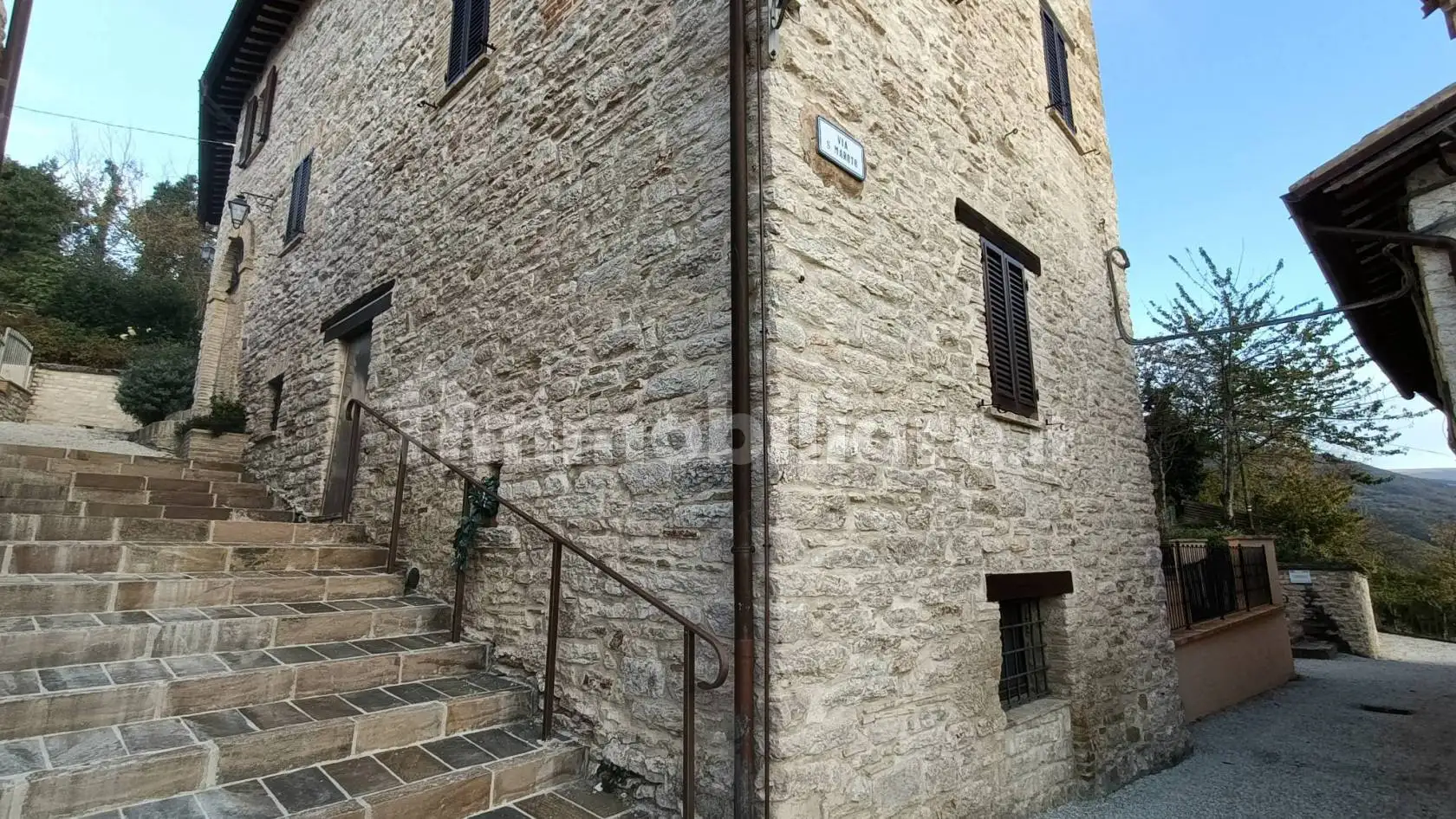 Rustico - Casale in vendita a Valfornace