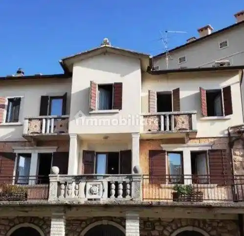 Villa in vendita a Bosco Chiesanuova