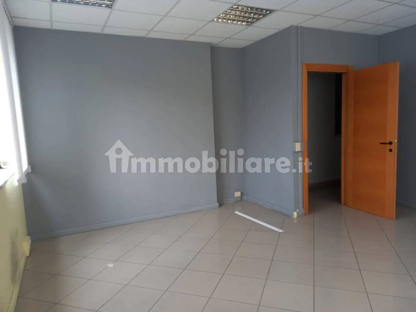 Palazzo - Edificio in affitto a Caserta