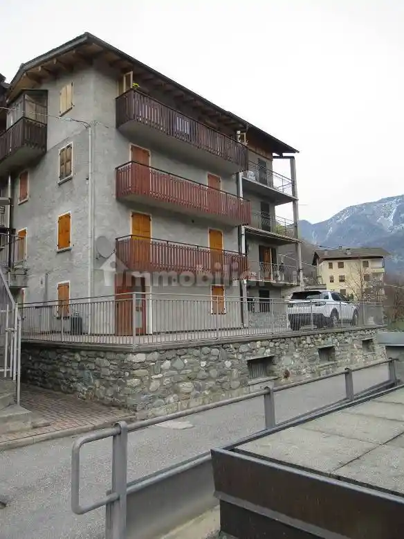 Appartamento in vendita a Lanzada