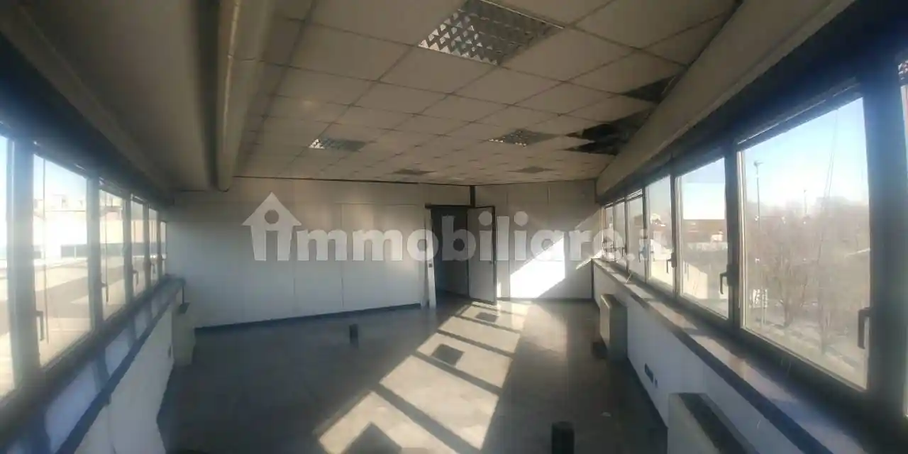 Palazzo - Edificio in vendita a Cinisello Balsamo