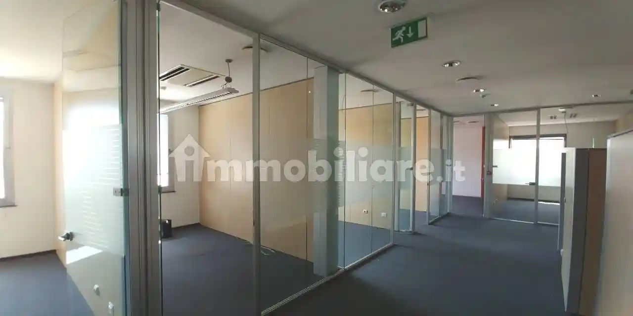 Palazzo - Edificio in vendita a Peschiera Borromeo