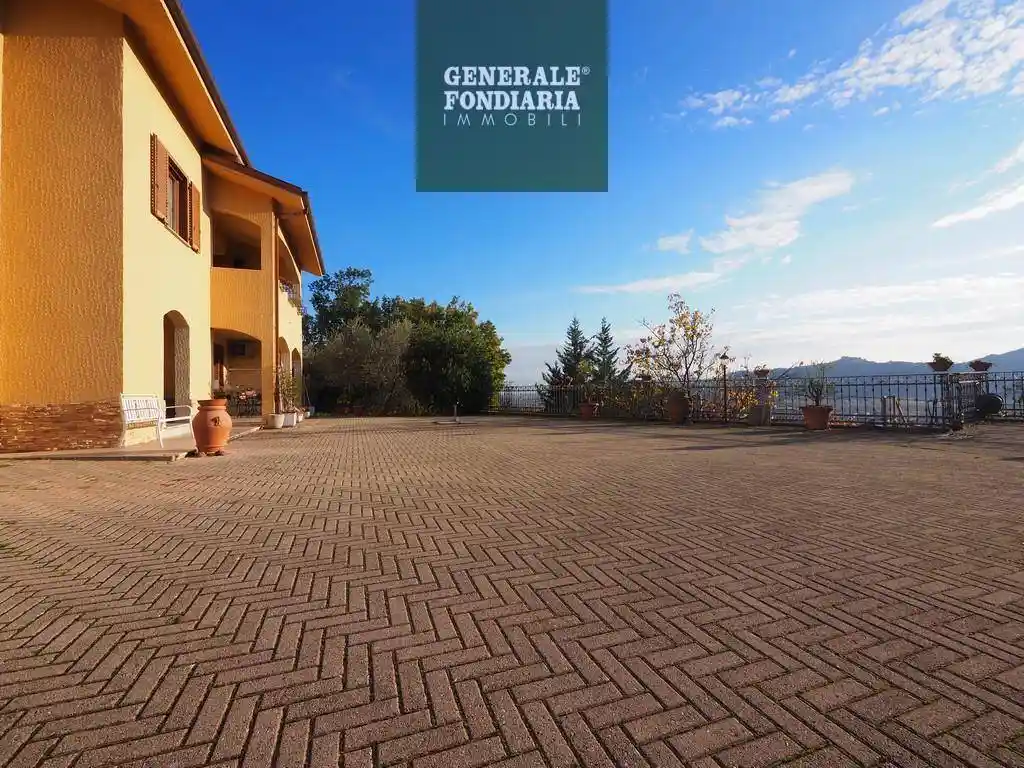 Villa in vendita a Bolano